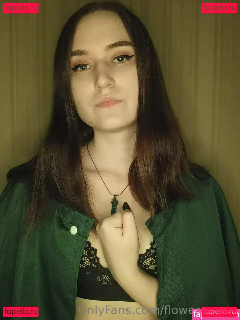 floweremma Onlyfans Photo Gallery 