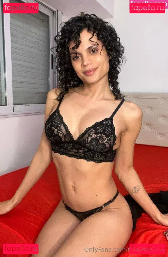 floweremma Onlyfans Photo Gallery 