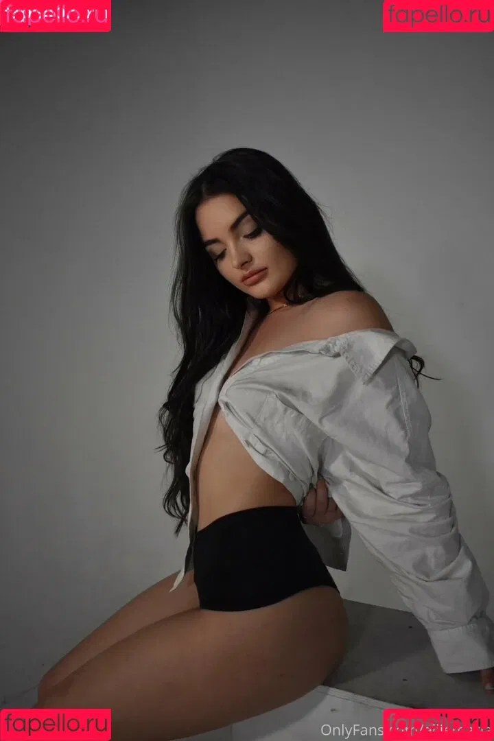 elliexlovely Onlyfans Photo Gallery 