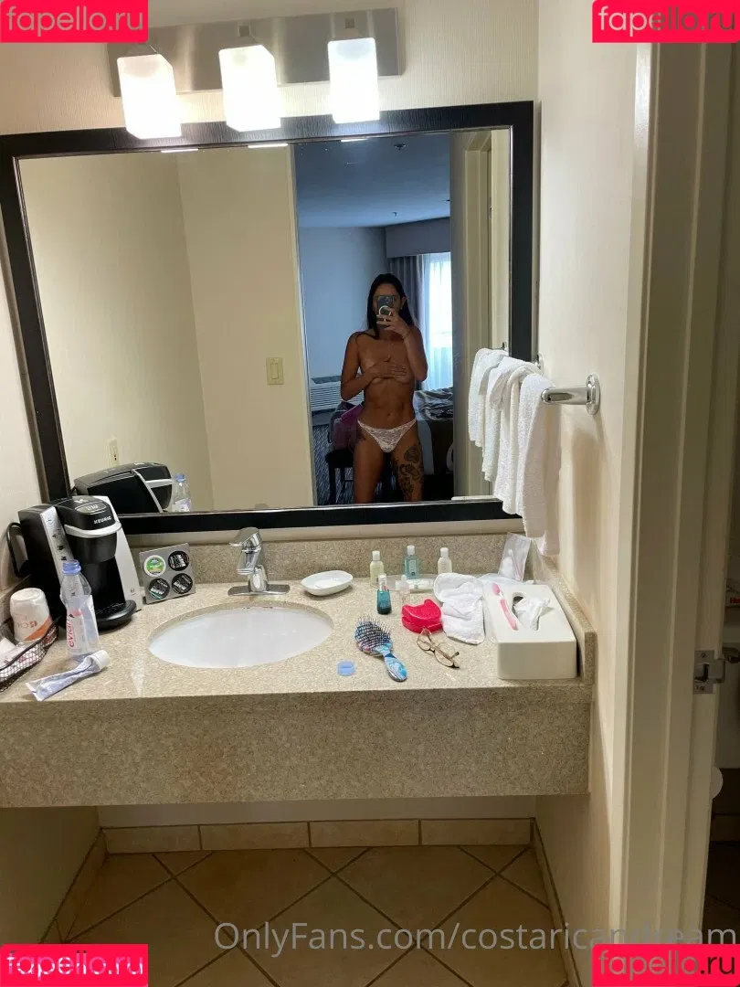 Costarican Trouble Onlyfans Photo Gallery 