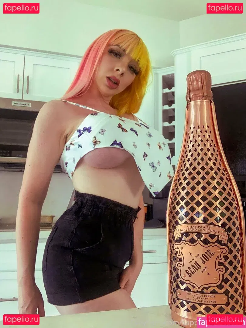 sapphiresummersofficial Onlyfans Photo Gallery 