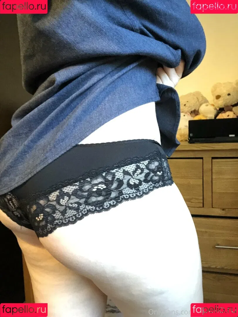 shypnotised Onlyfans Photo Gallery 