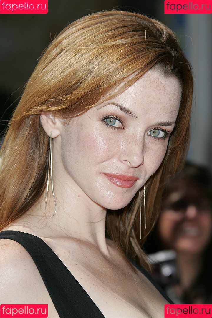 Annie Wersching Onlyfans Photo Gallery 