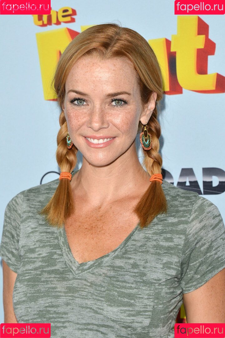 Annie Wersching Onlyfans Photo Gallery 