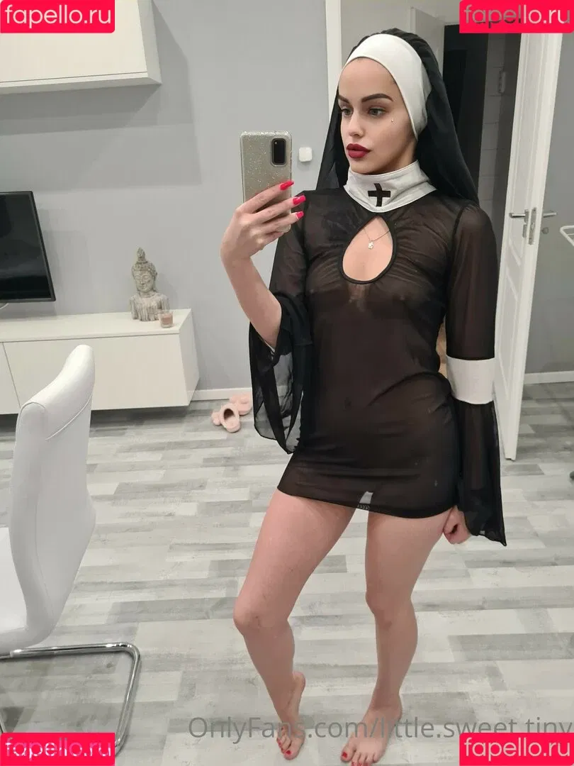 little.sweet.tiny Onlyfans Photo Gallery 