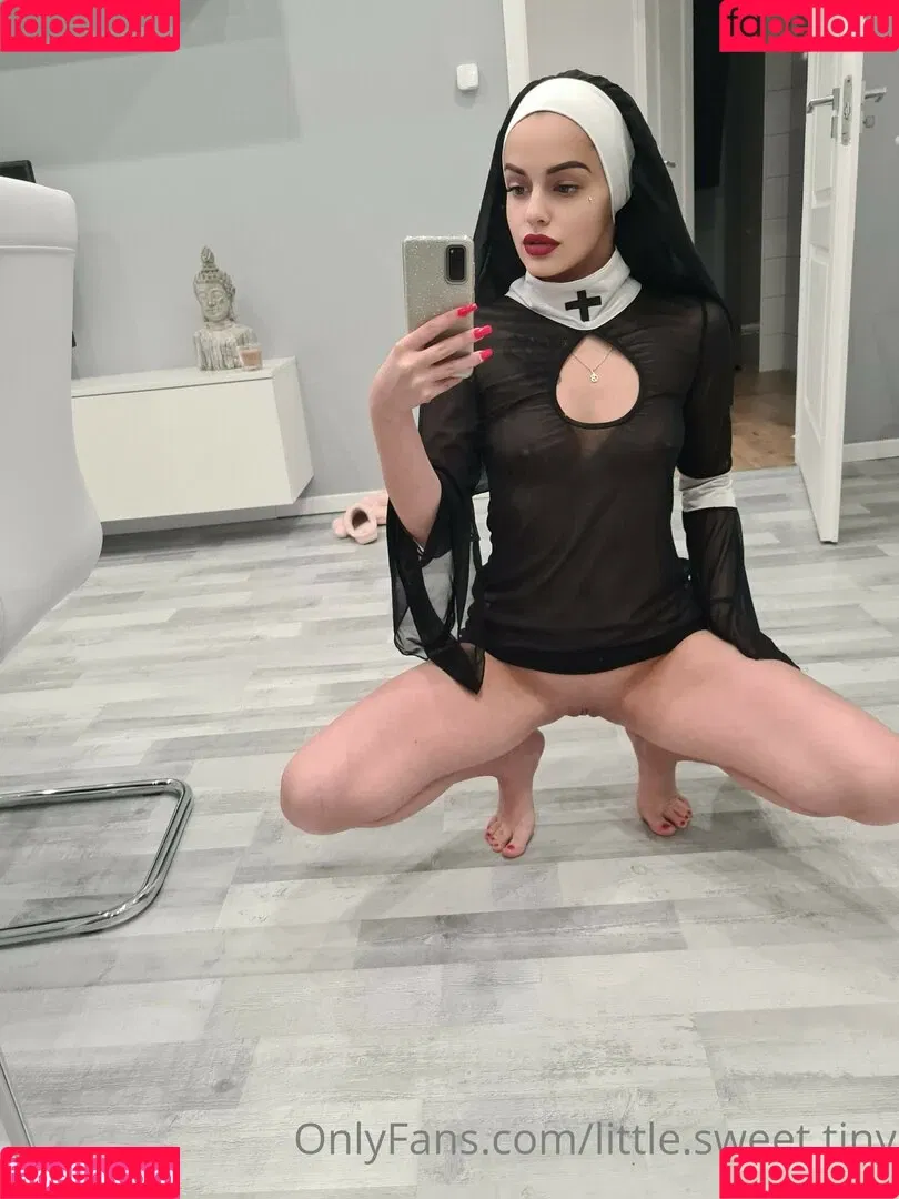 little.sweet.tiny Onlyfans Photo Gallery 