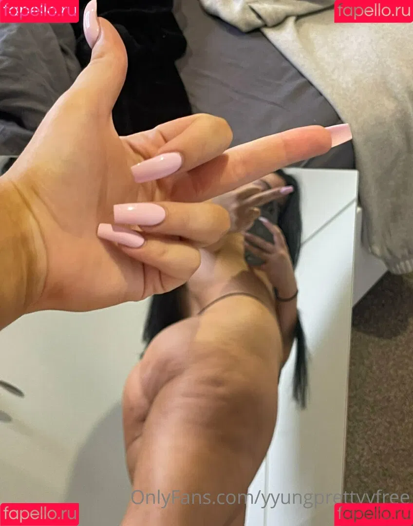 Katana Grey Onlyfans Photo Gallery 
