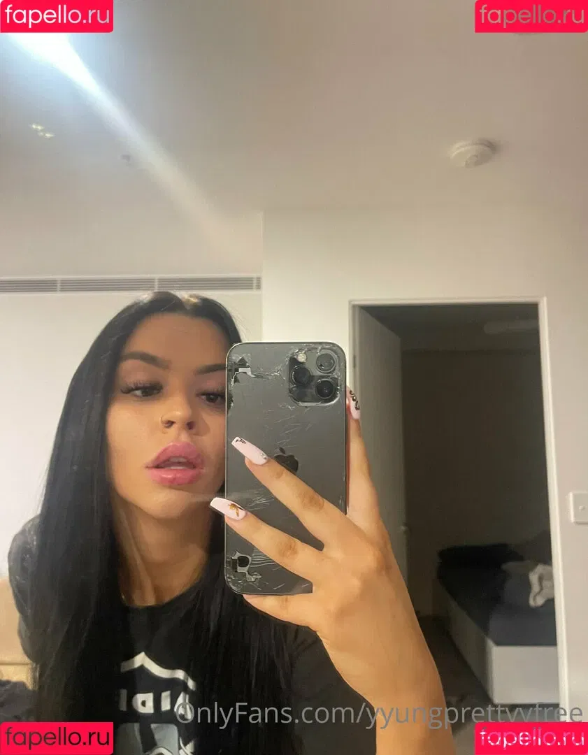 Katana Grey Onlyfans Photo Gallery 