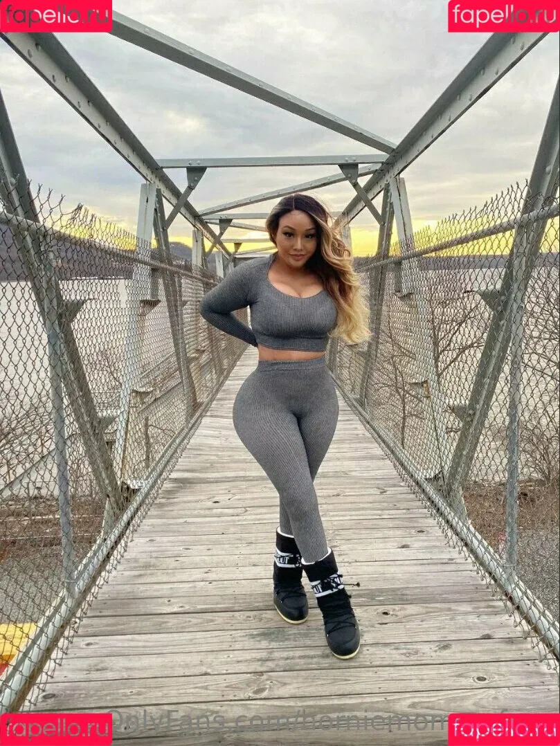 horniemommyfree Onlyfans Photo Gallery 