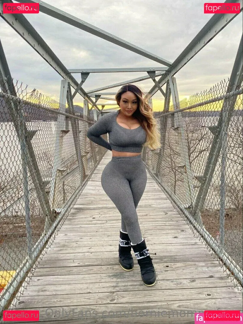 horniemommyfree Onlyfans Photo Gallery 