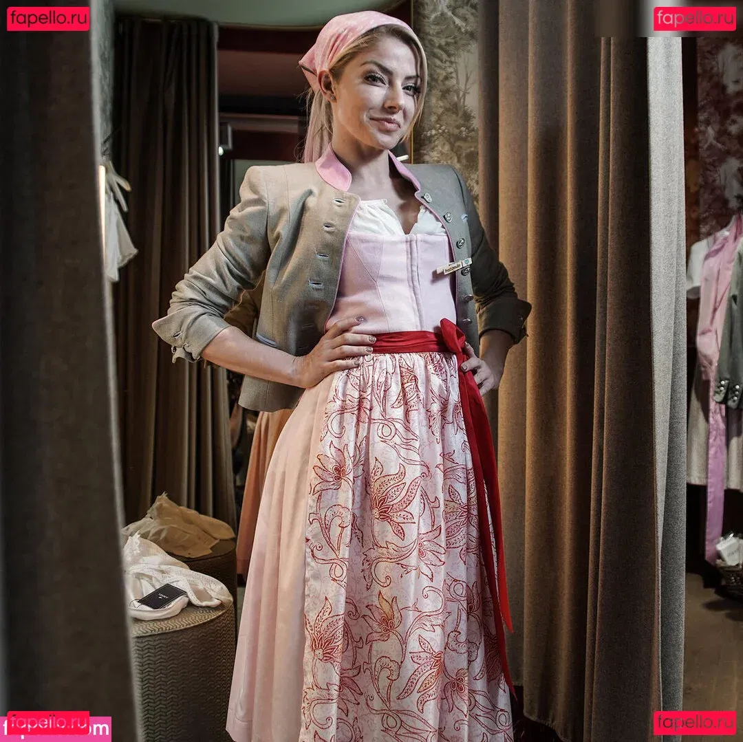 Alexa Bliss Onlyfans Photo Gallery 