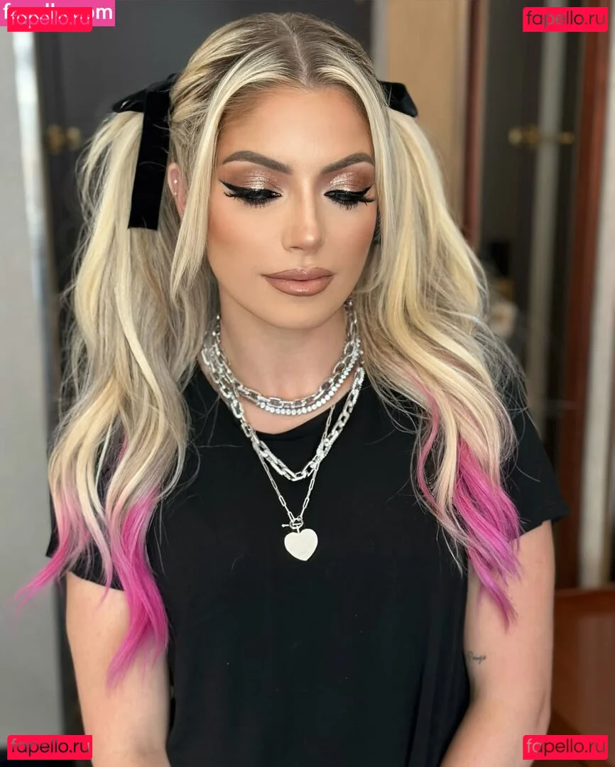 Alexa Bliss Onlyfans Photo Gallery 