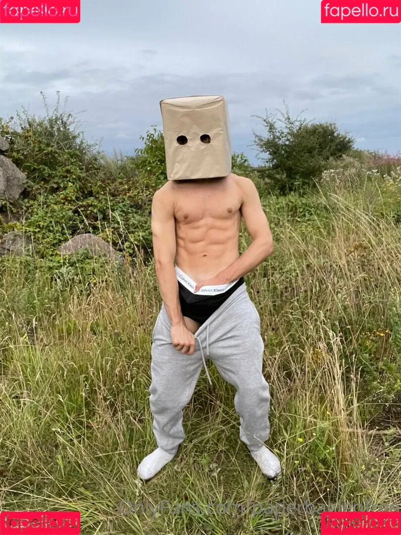 paperbagfree Onlyfans Photo Gallery 