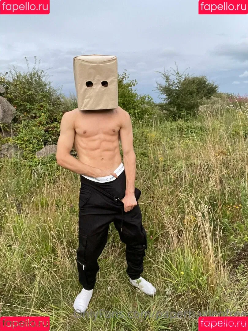 paperbagfree Onlyfans Photo Gallery 