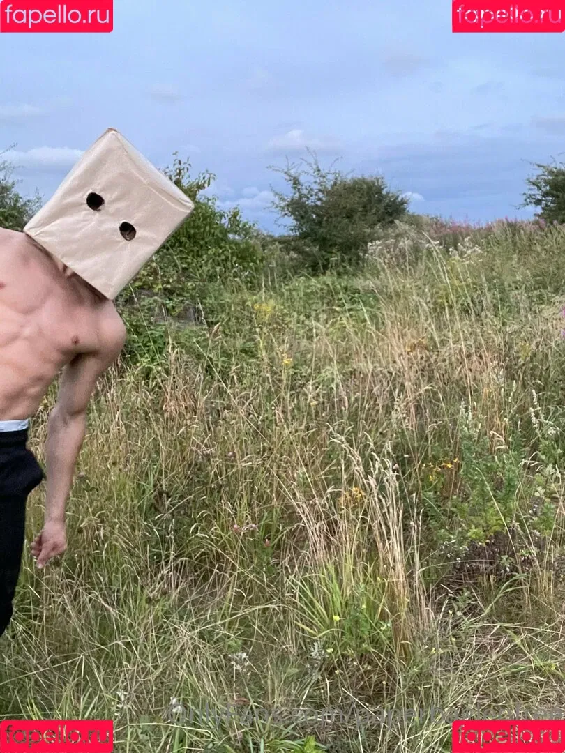 paperbagfree Onlyfans Photo Gallery 
