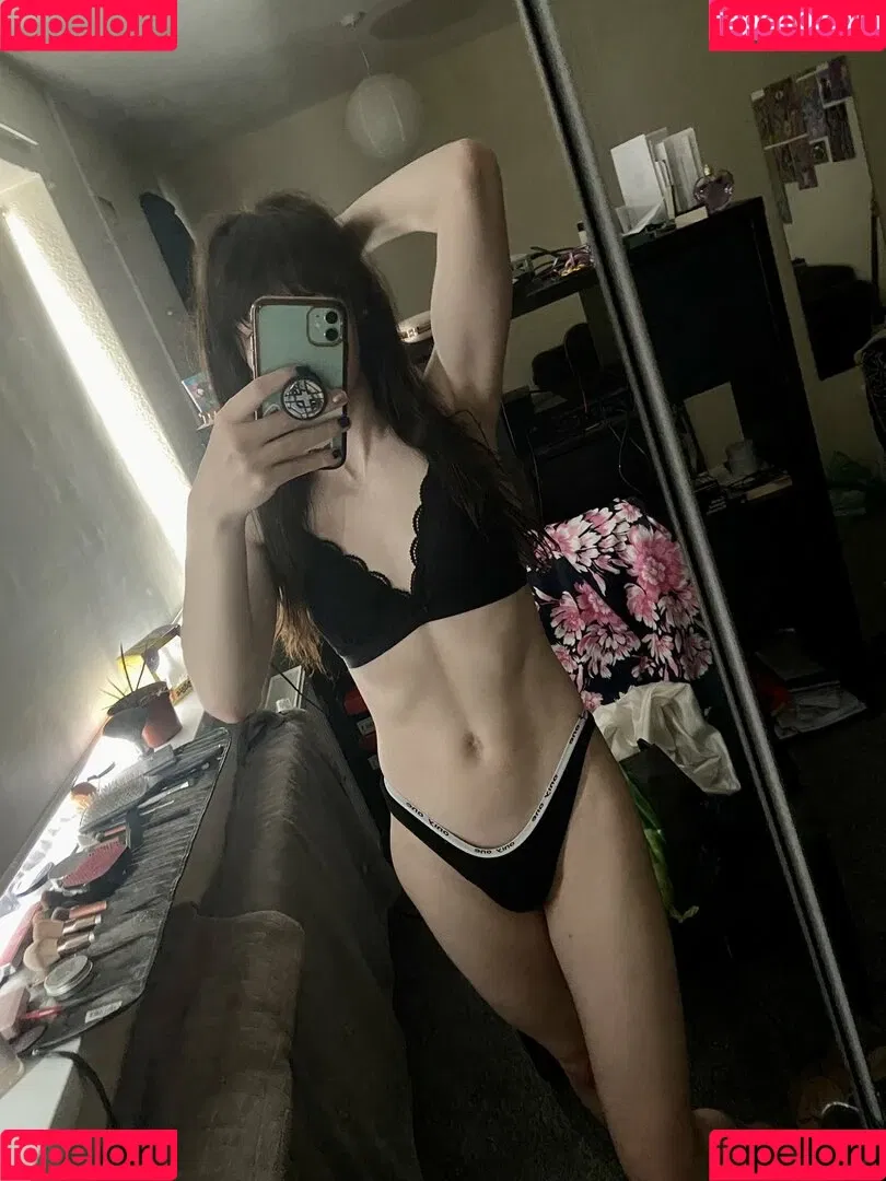 shatteredpolaroids Onlyfans Photo Gallery 