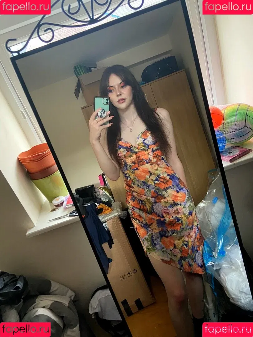 shatteredpolaroids Onlyfans Photo Gallery 