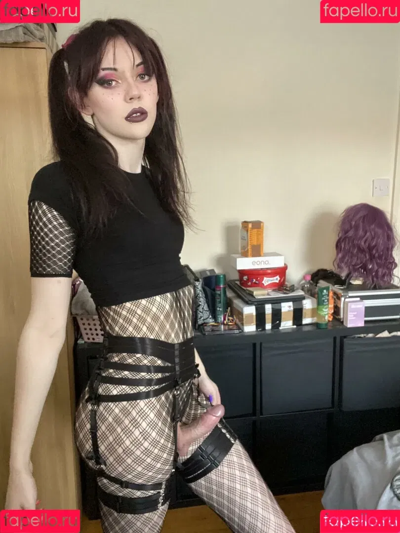 shatteredpolaroids Onlyfans Photo Gallery 