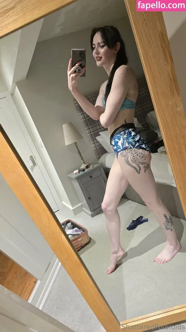 shatteredpolaroids Onlyfans Photo Gallery 