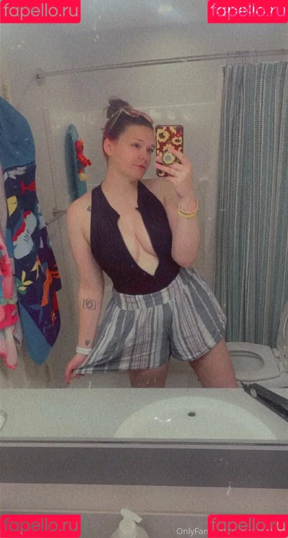 r0sebuddy Onlyfans Photo Gallery 
