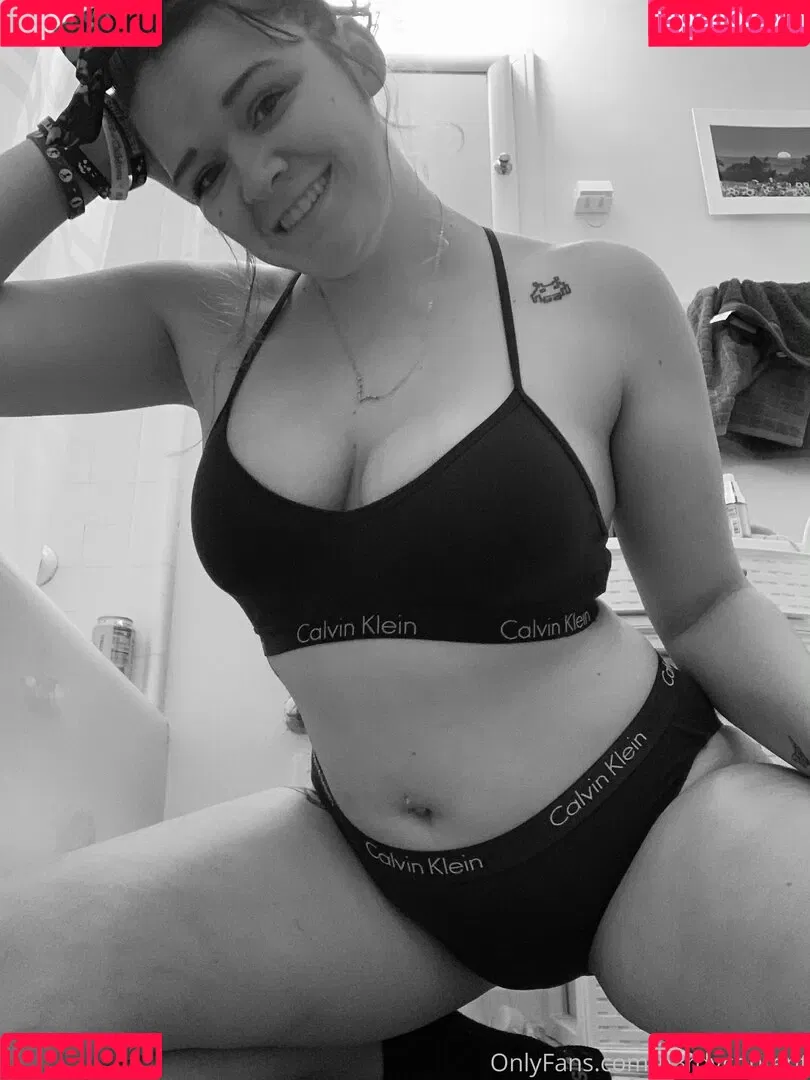 r0sebuddy Onlyfans Photo Gallery 