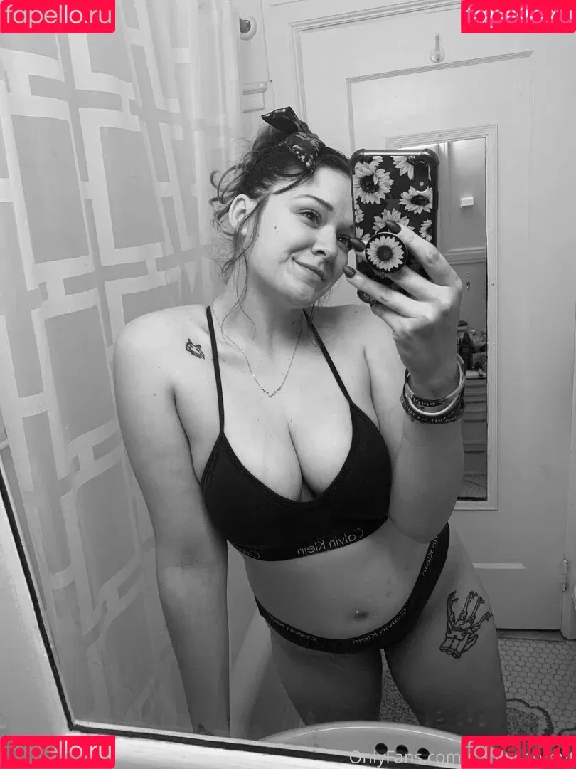 r0sebuddy Onlyfans Photo Gallery 