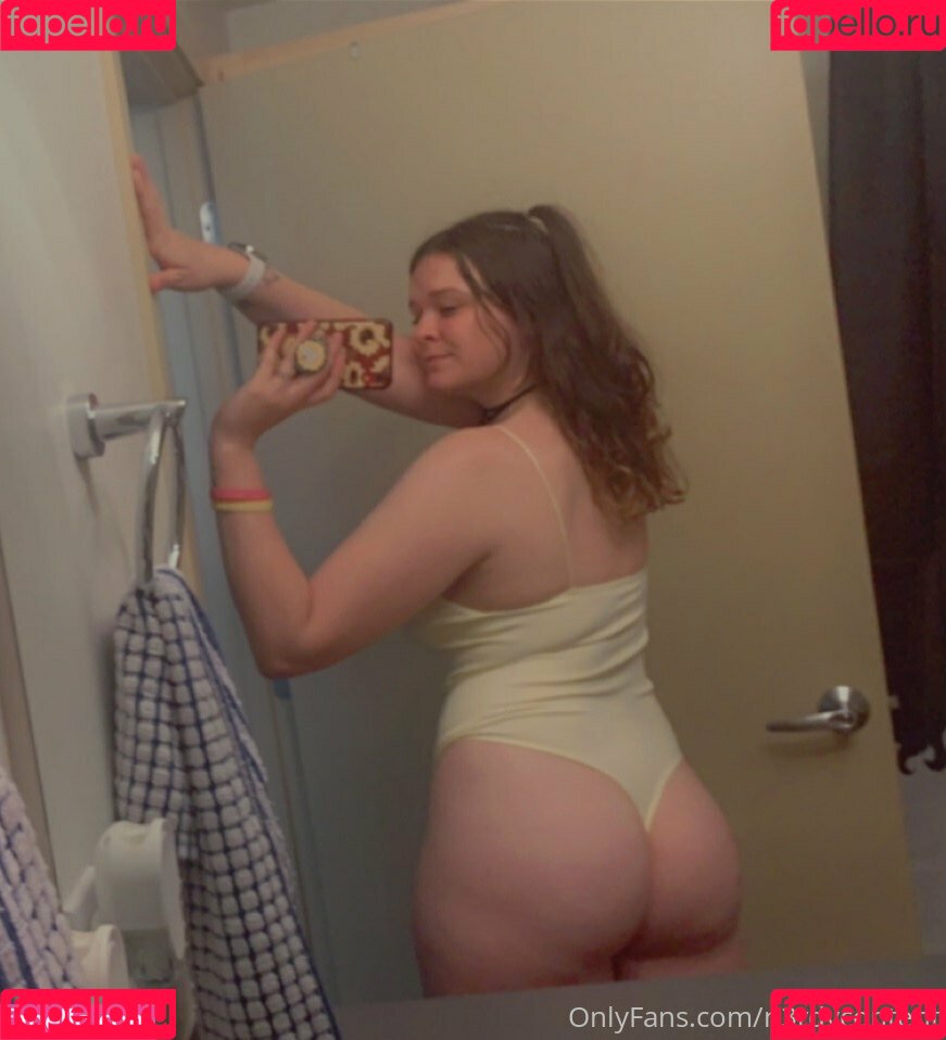 r0sebuddy Onlyfans Photo Gallery 