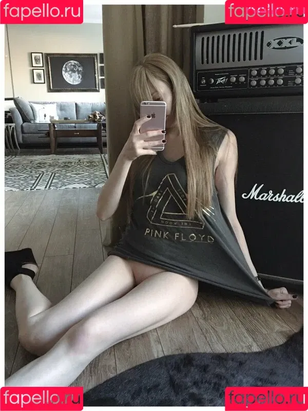 Alexis Kline Onlyfans Photo Gallery 