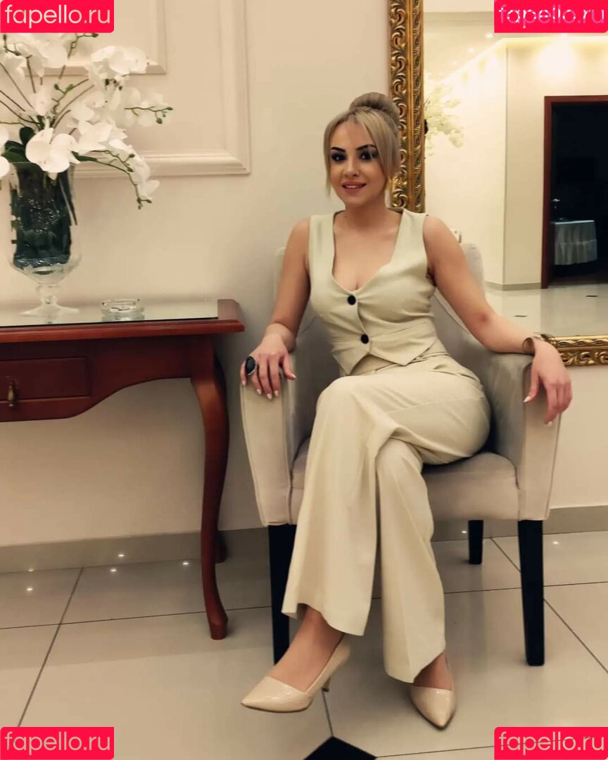 Teachers Onlyfans Photo Gallery 