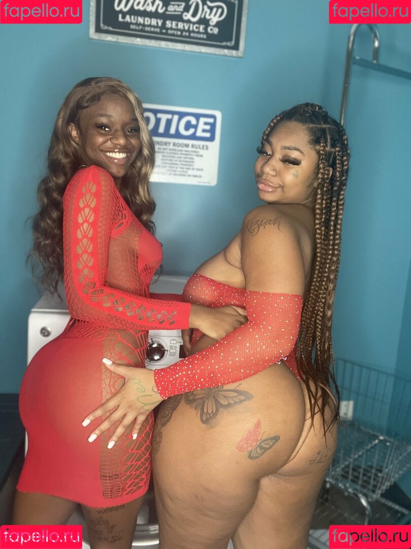 urmajesty1728 Onlyfans Photo Gallery 