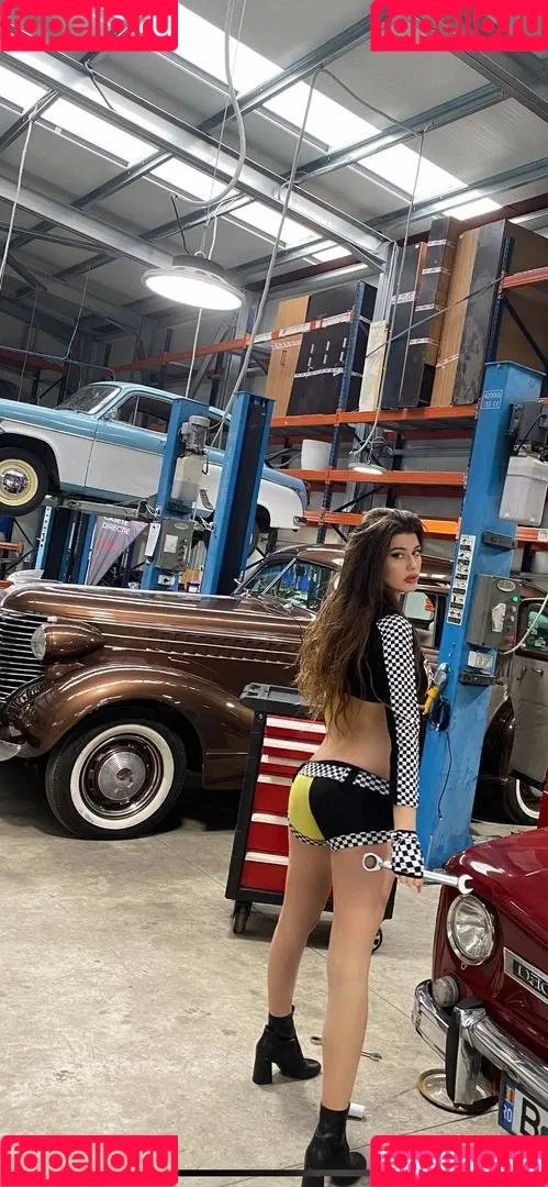 adina_eni Onlyfans Photo Gallery 