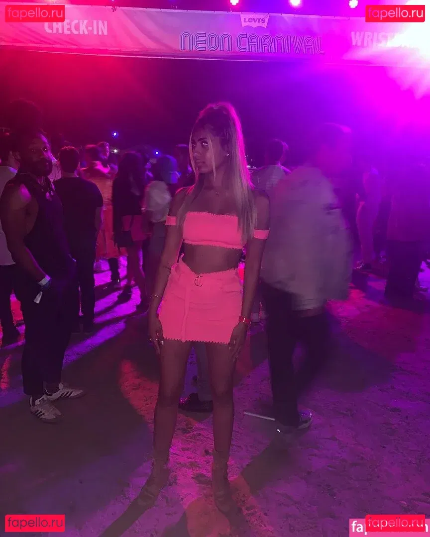 adina_eni Onlyfans Photo Gallery 