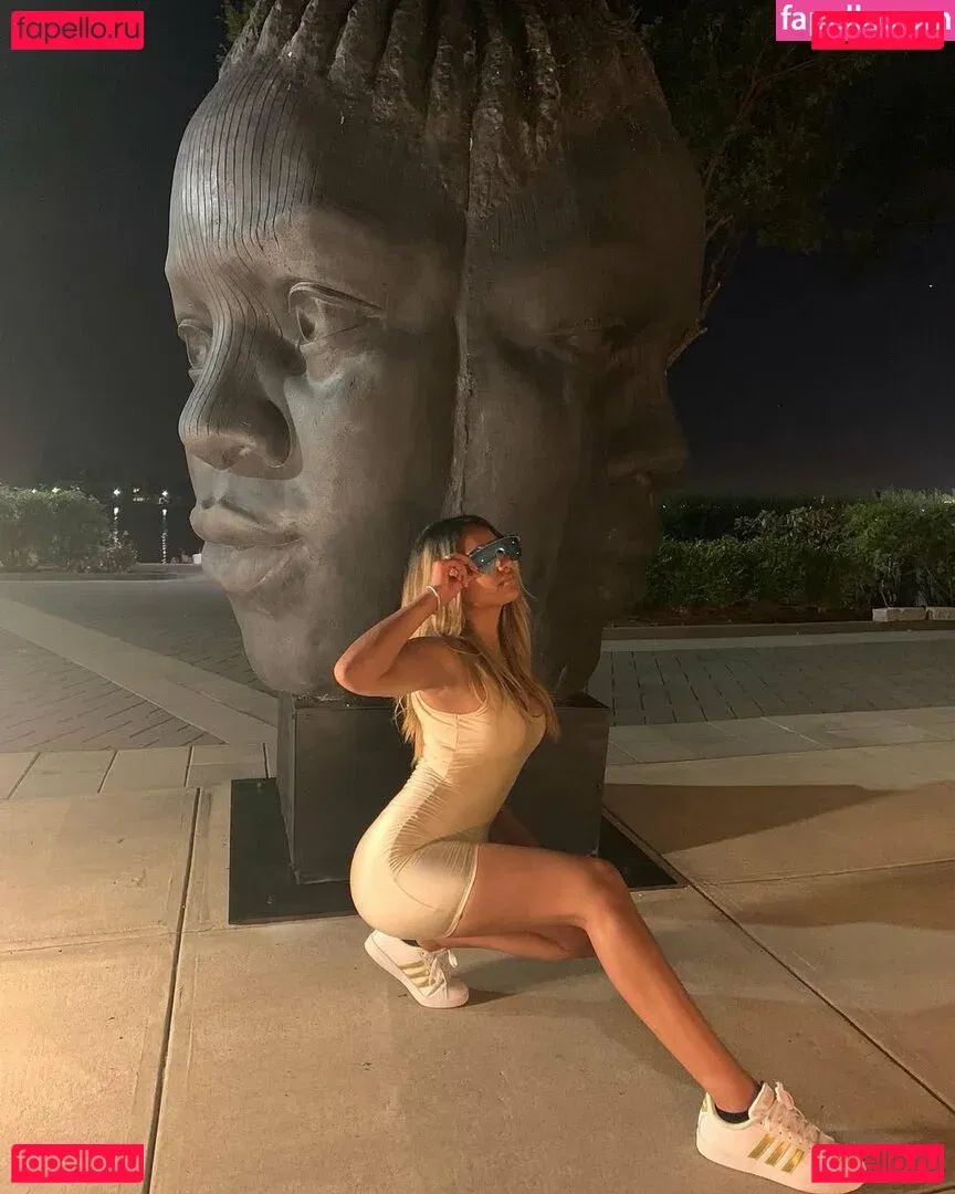 adina_eni Onlyfans Photo Gallery 