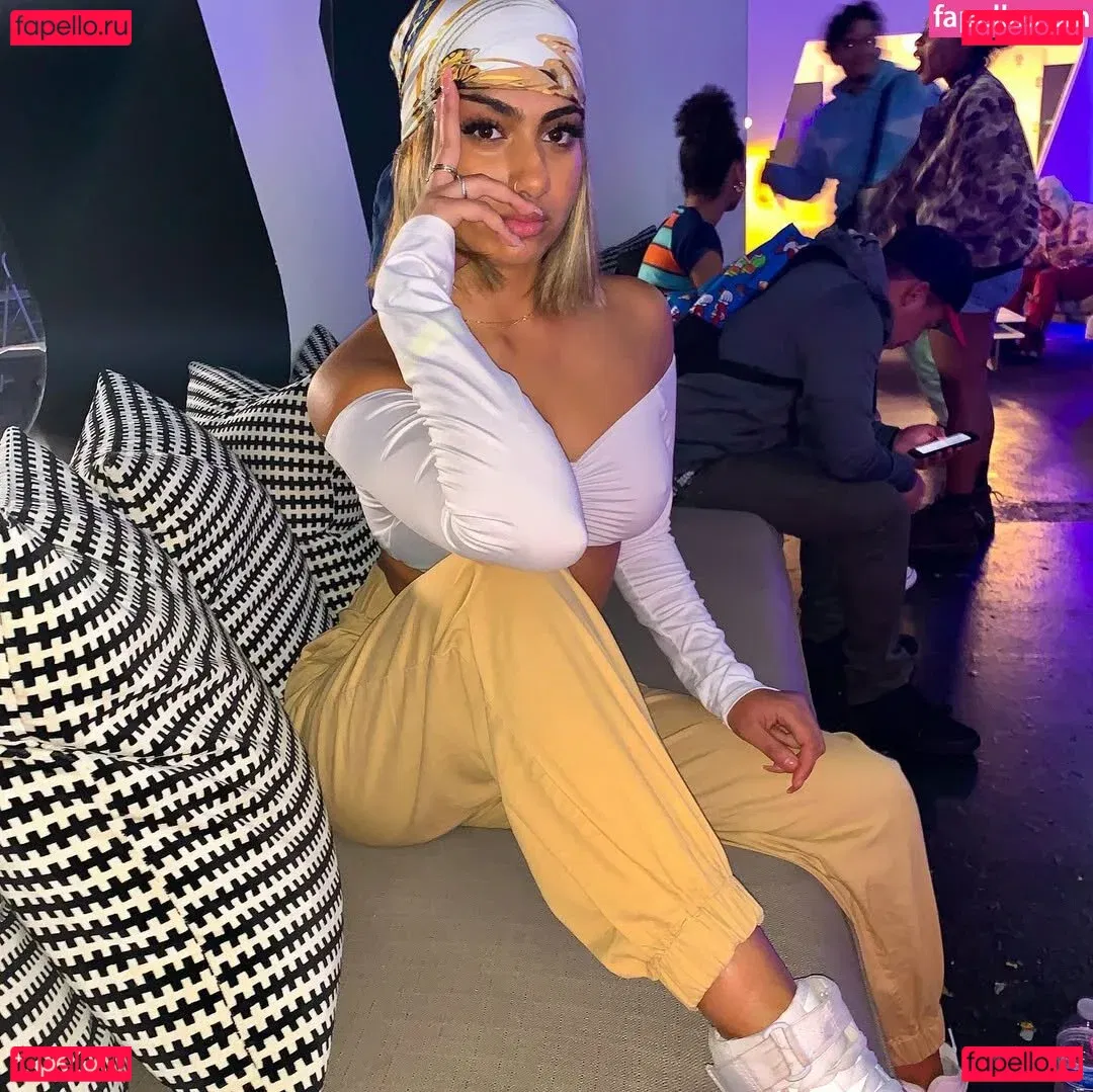 adina_eni Onlyfans Photo Gallery 