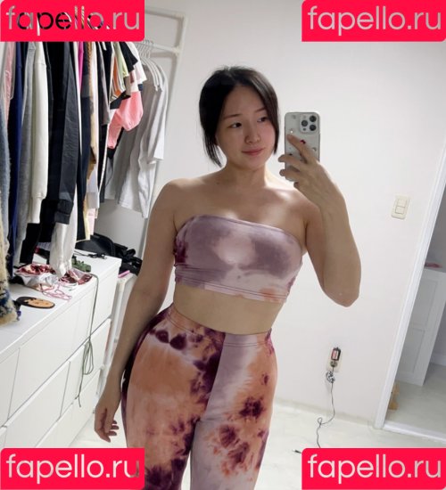 Pia 피아 Onlyfans Photo Gallery 