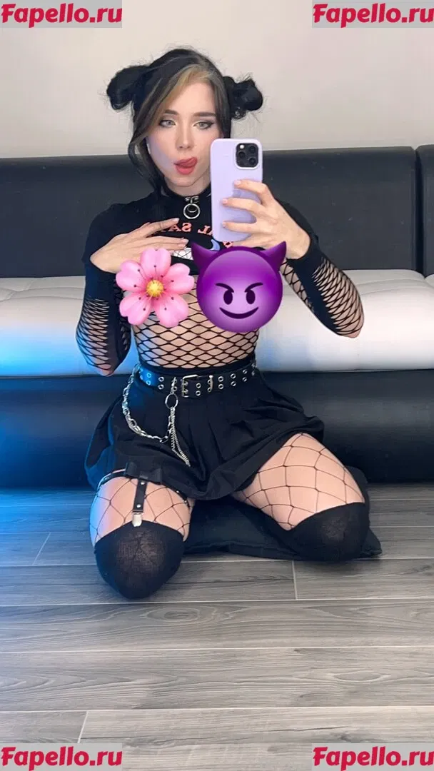 Sweetie Fox Onlyfans Photo Gallery 