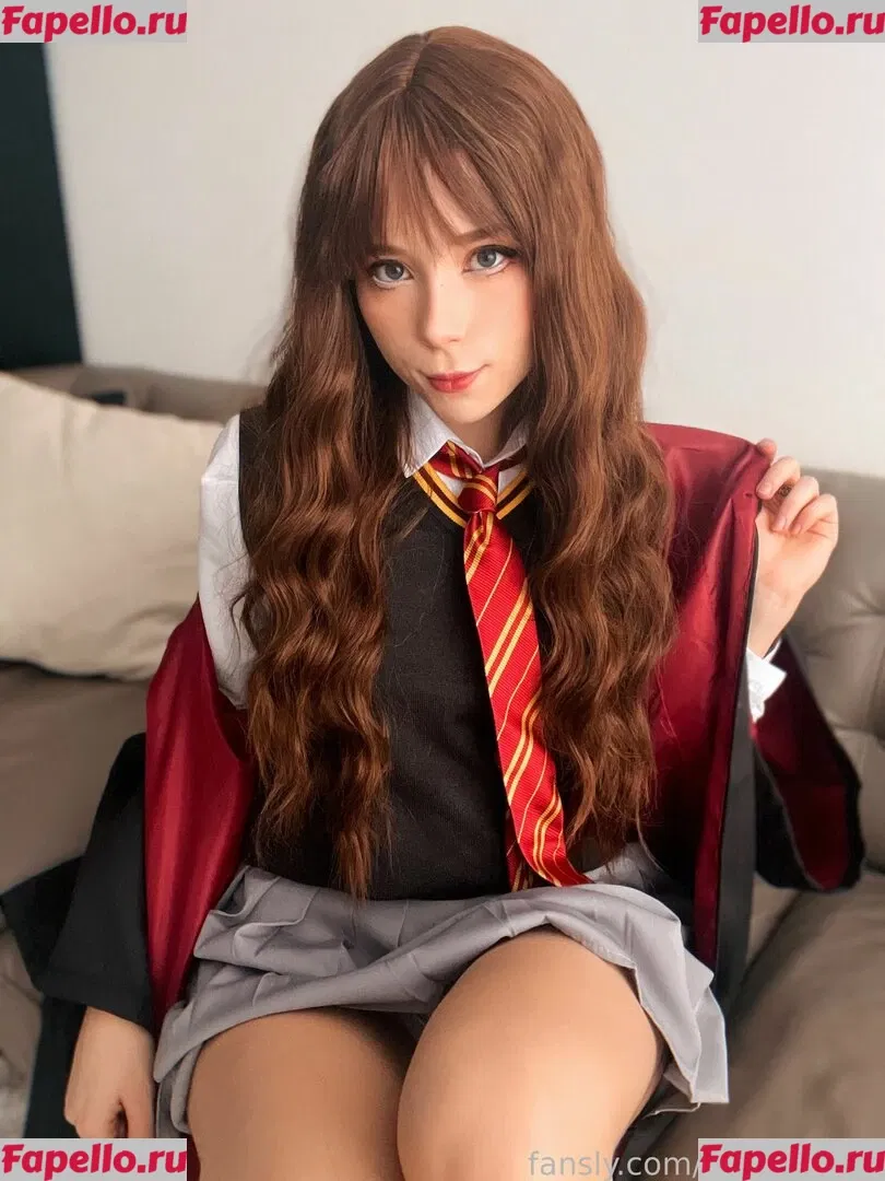 Sweetie Fox Onlyfans Photo Gallery 