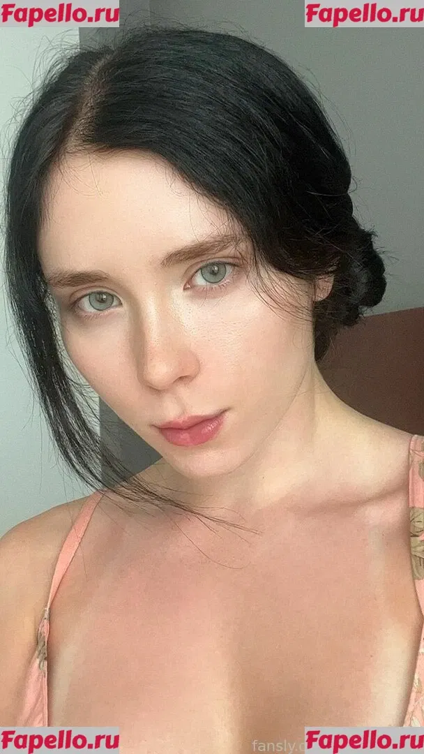 Sweetie Fox Onlyfans Photo Gallery 