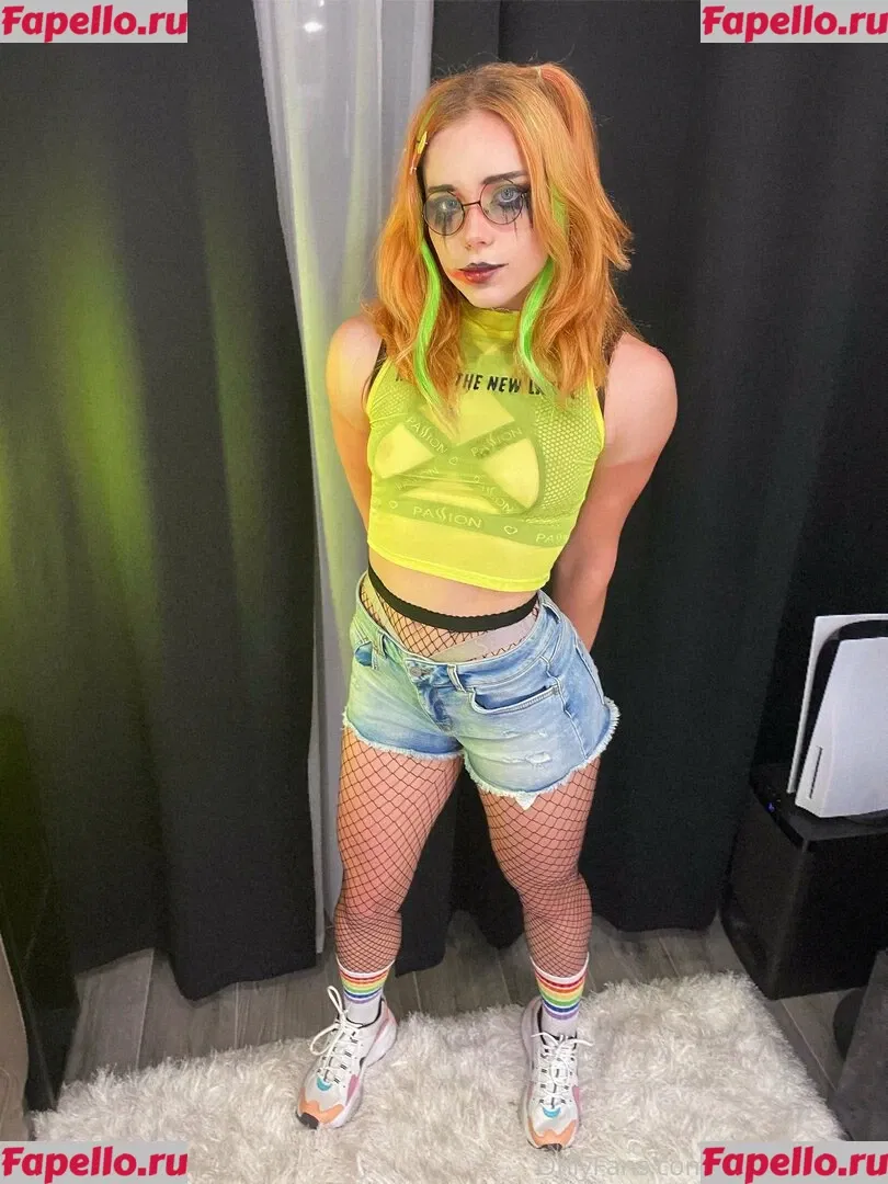 Sweetie Fox Onlyfans Photo Gallery 