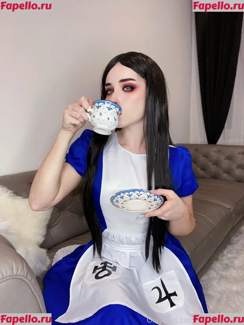 Sweetie Fox Onlyfans Photo Gallery 