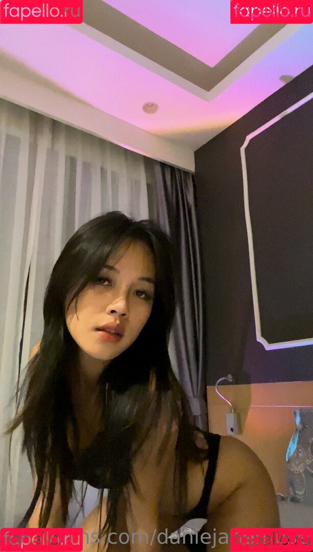 Danie Jane Onlyfans Photo Gallery 