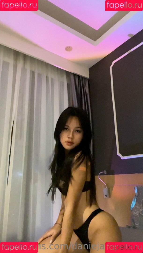 Danie Jane Onlyfans Photo Gallery 