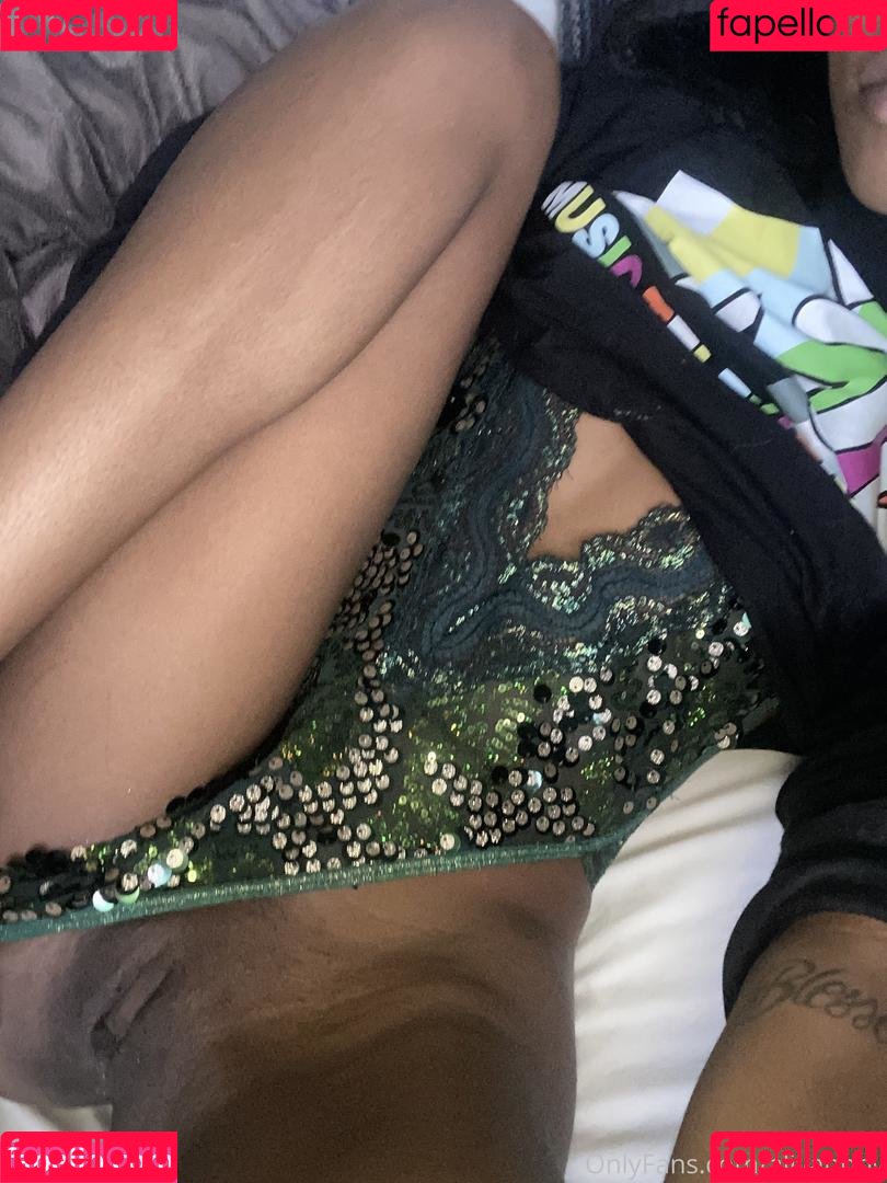 aliyahdenae Onlyfans Photo Gallery 