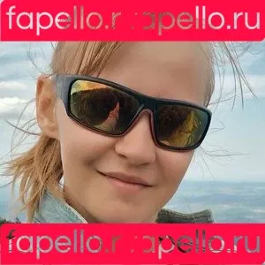 polarainbow Onlyfans Photo Gallery 