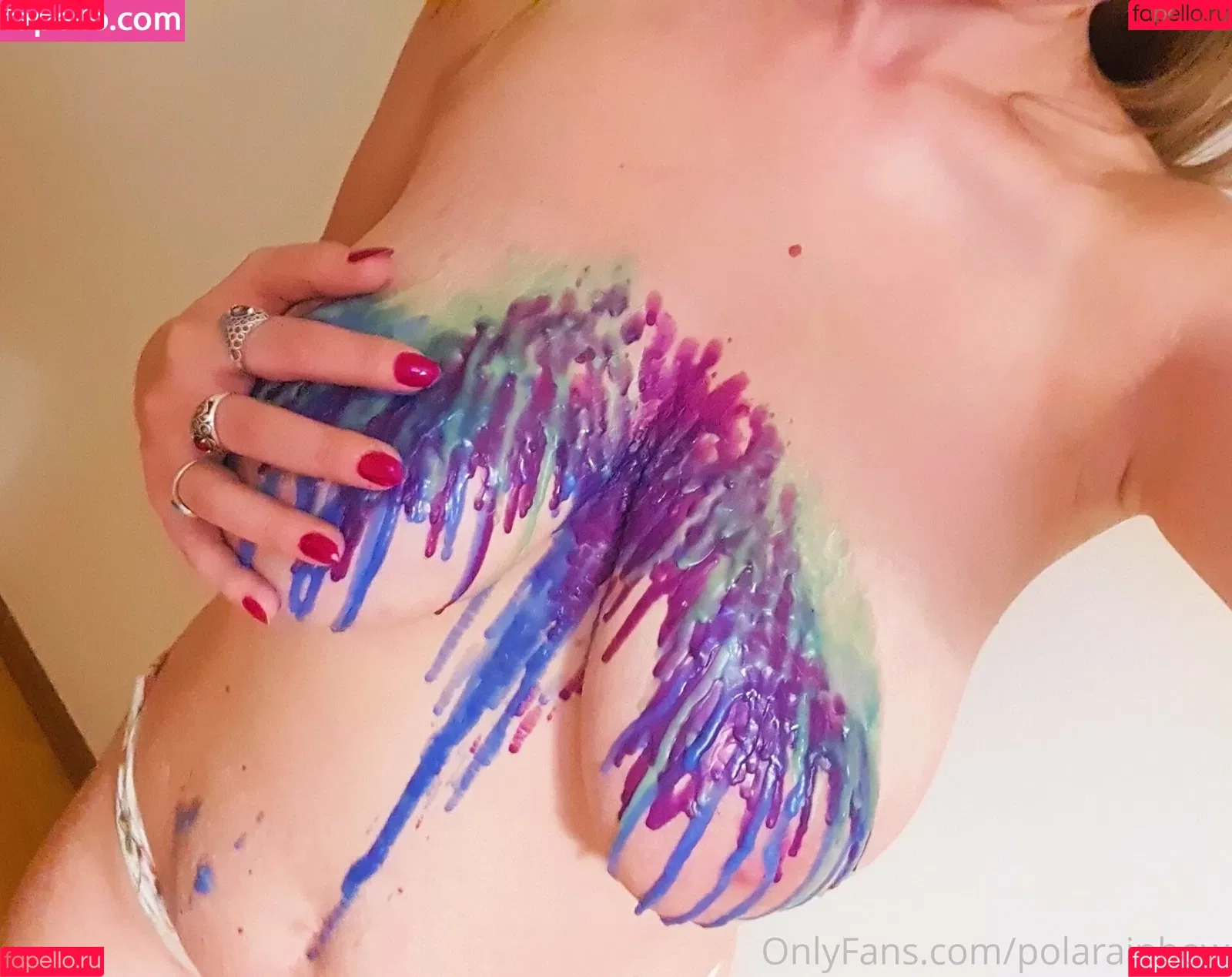 polarainbow Onlyfans Photo Gallery 
