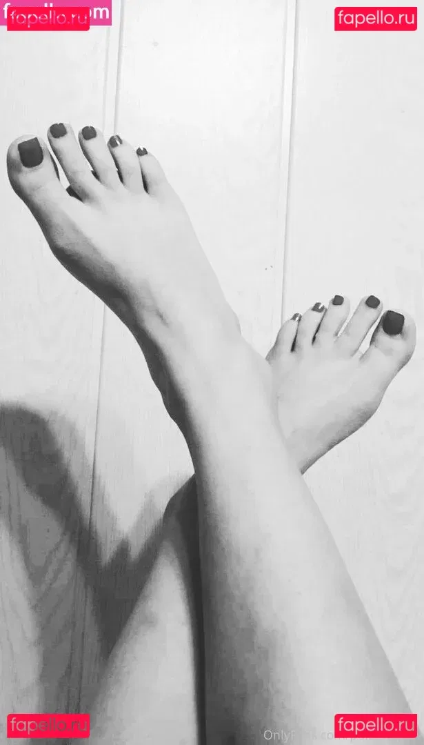 polarainbow Onlyfans Photo Gallery 