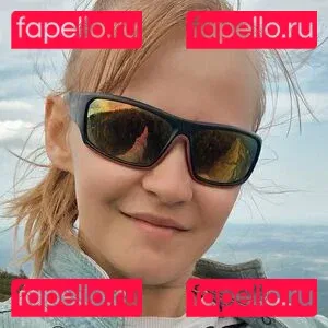 polarainbow Onlyfans Photo Gallery 