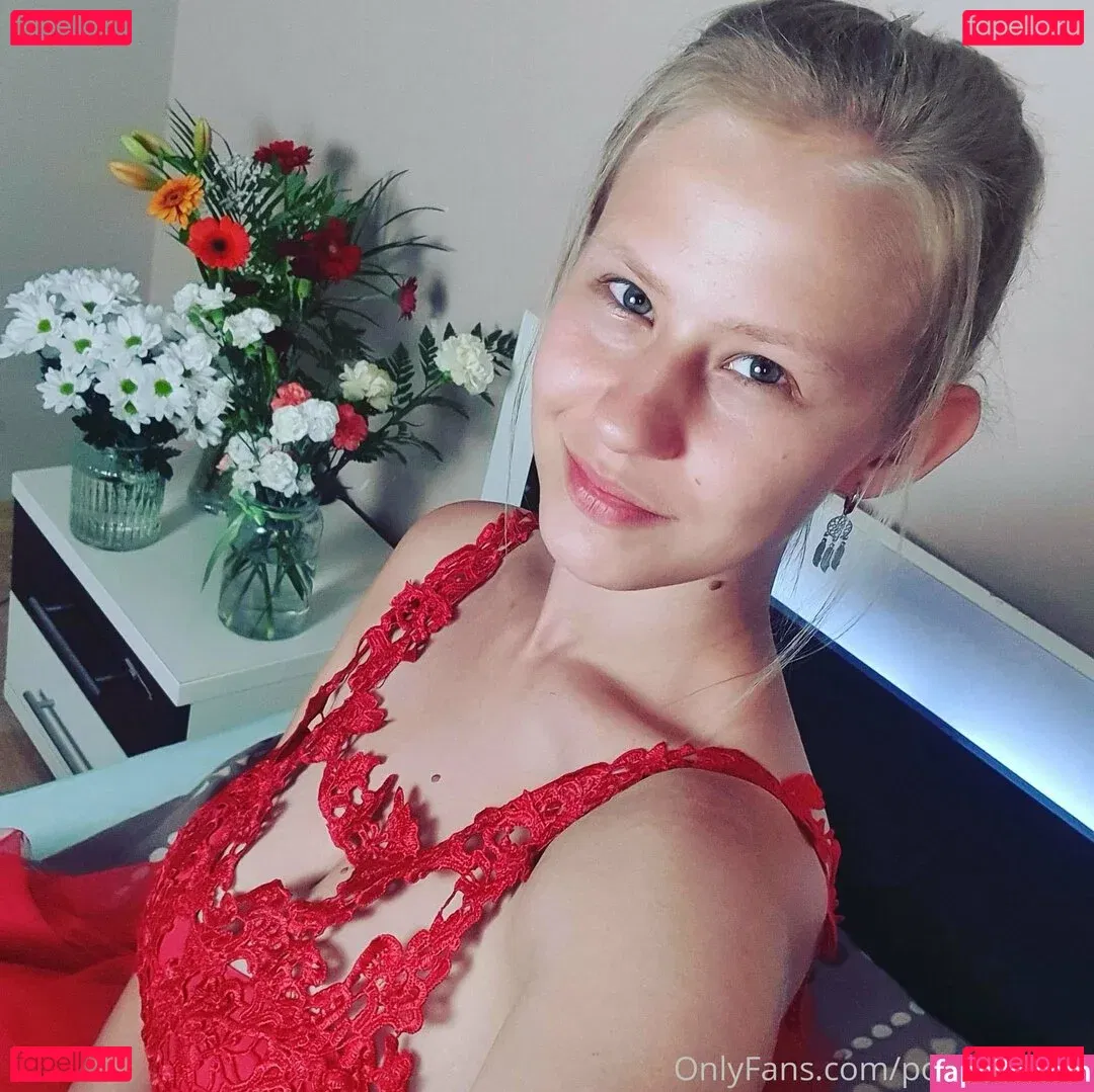 polarainbow Onlyfans Photo Gallery 