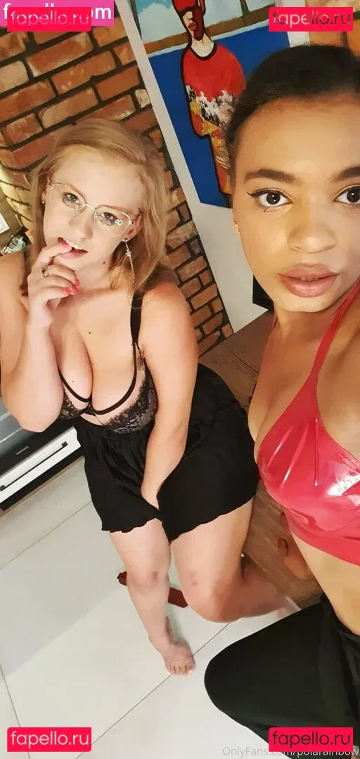 polarainbow Onlyfans Photo Gallery 