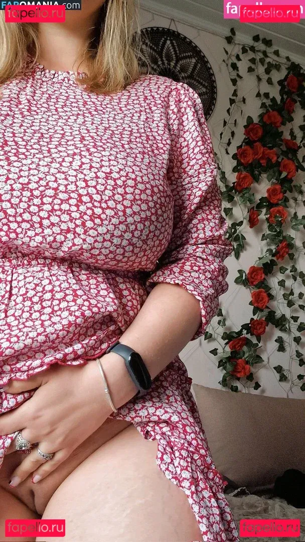 polarainbow Onlyfans Photo Gallery 